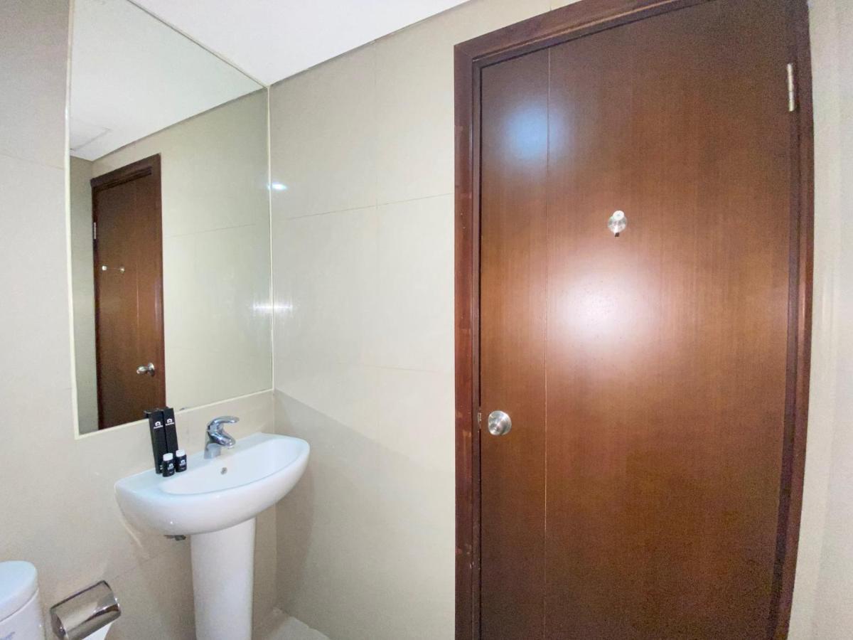Deluxe & Well Appointed 2br At El Royale By Travelio Apartemen *