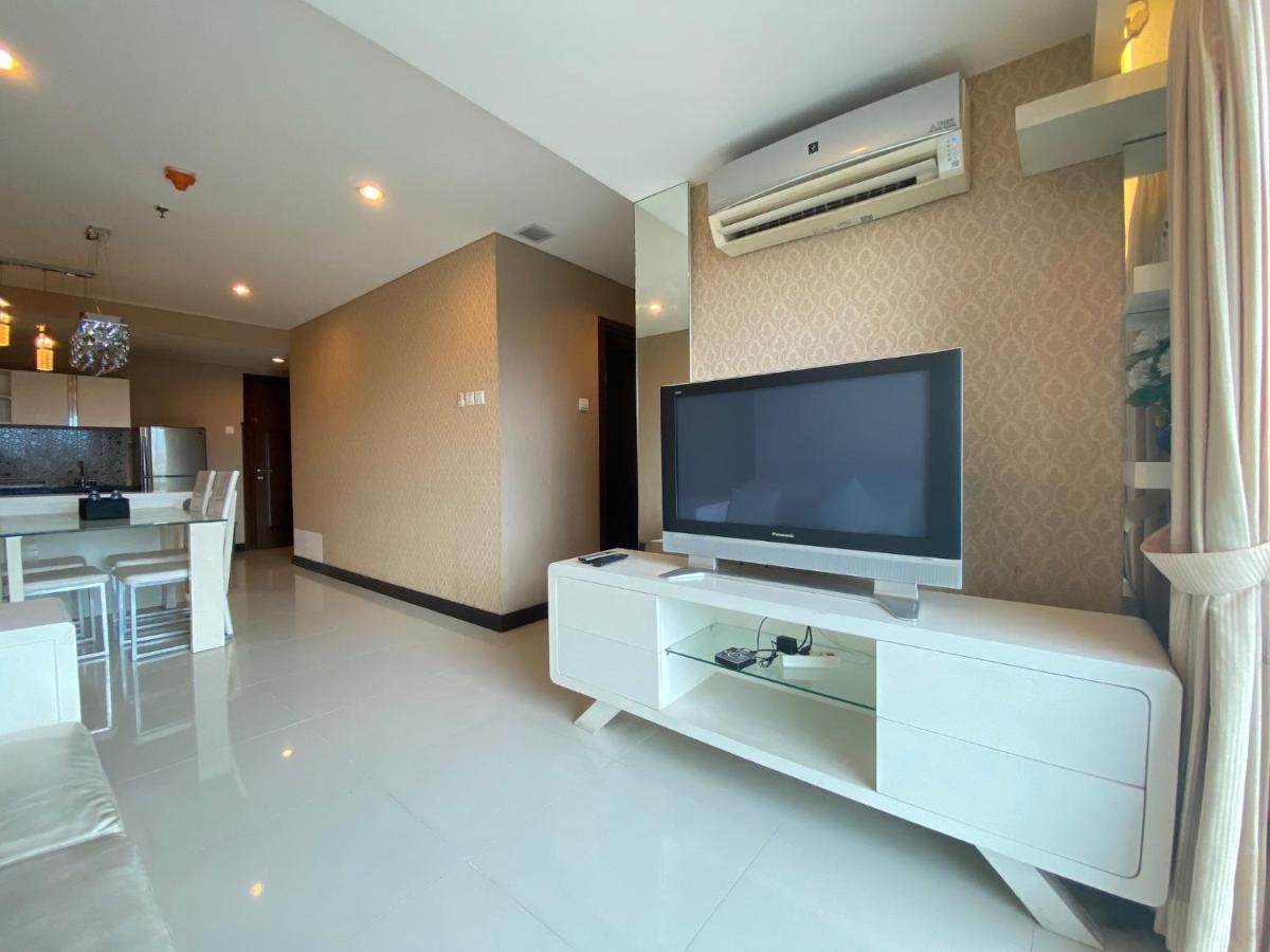 Apartemen Deluxe & Well Appointed 2br At El Royale By Travelio
