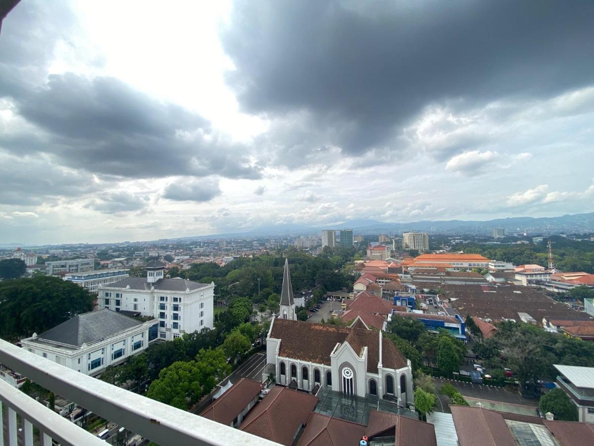 Deluxe & Well Appointed 2br At El Royale By Travelio Bandung